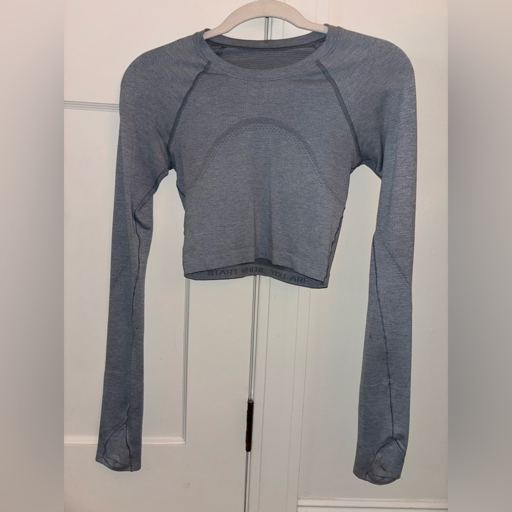 Lululemon Cropped Swiftly Tech Long Sleeve / Heathered Light Blue / Size 4